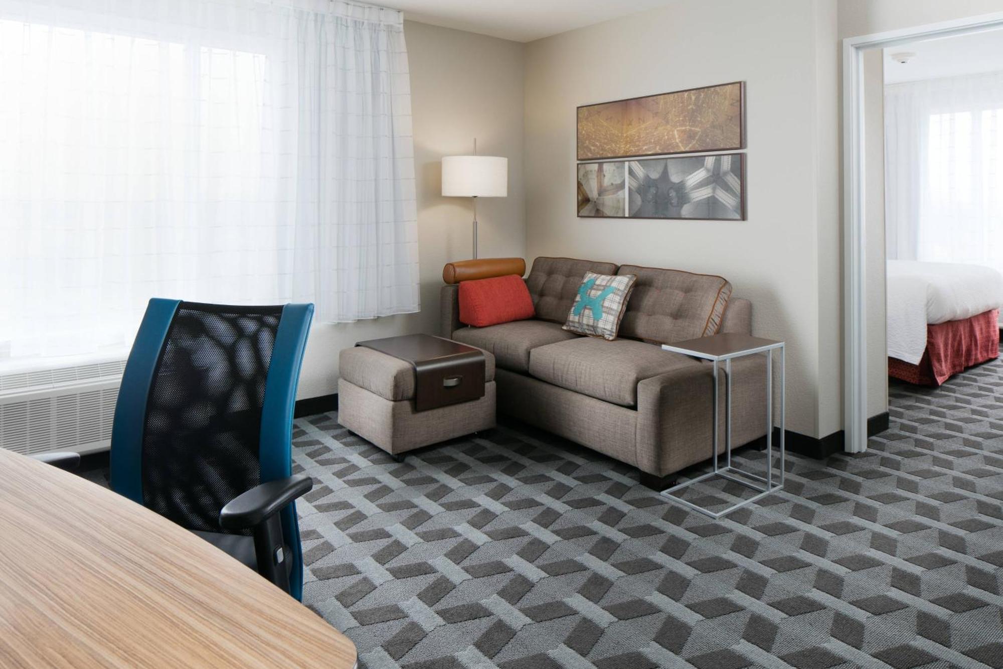 Towneplace Suites By Marriott Kansas City Airport Exteriör bild